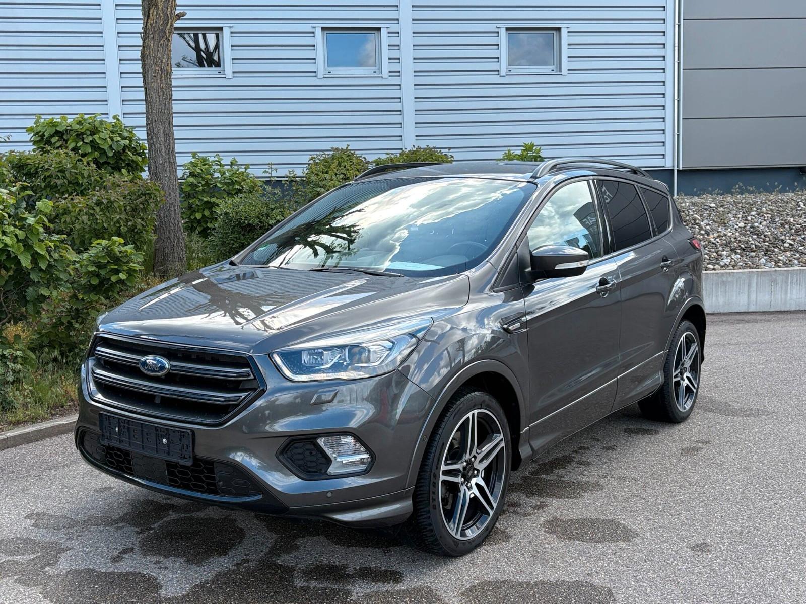 Ford Kuga 2.0 TDCi ST-Line 4x2 AHK/SHZ/KLIMA