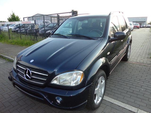 Mercedes-Benz ML 55 AMG AMG,Navi,PDC,AHK