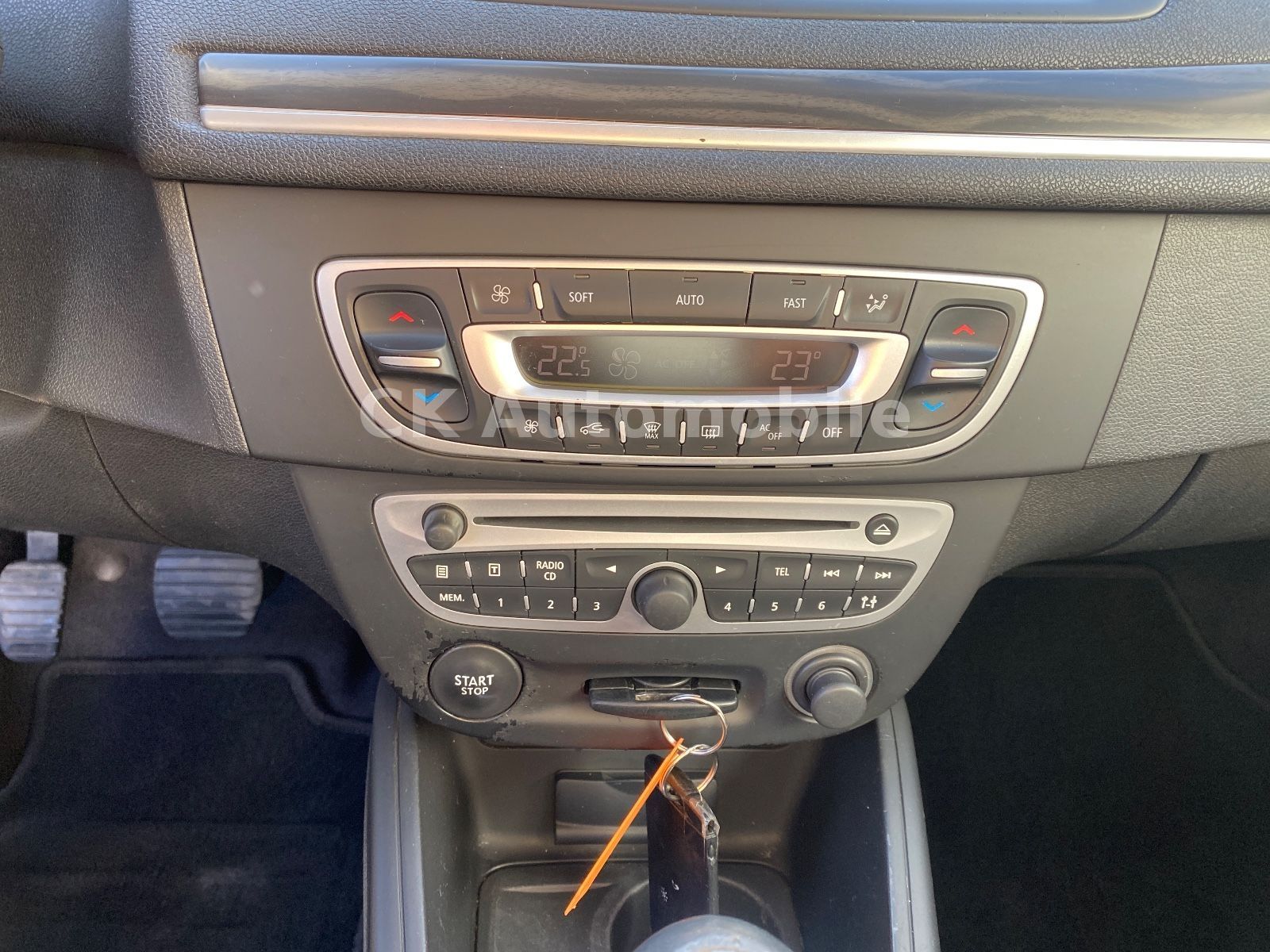 Fahrzeugabbildung Renault Megane III Coupe Luxe 2.0 Turbo/Bi-Xenon/PDC
