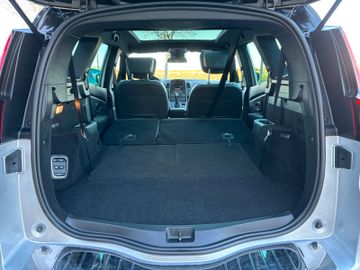 Renault Grand Scenic Black Edition TCe 140 EDC 7-Sitzer