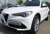 Alfa Romeo Stelvio First Edition Q4 2.0  Leder/Navi/Schiebe - Alfa Romeo Stelvio First-Edition mit Benzin-Antrieb