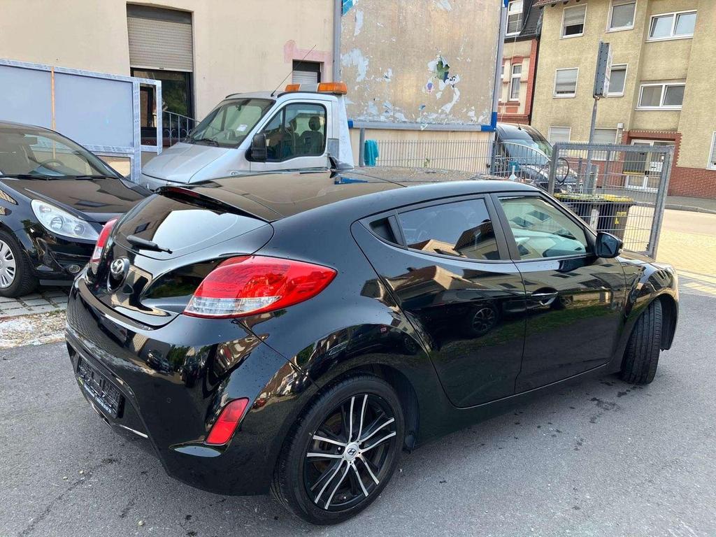 Hyundai Veloster