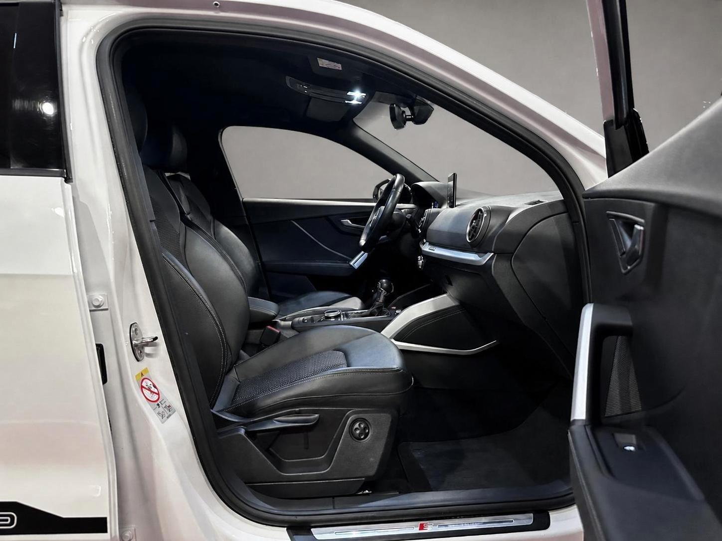 Audi SQ2 quattro 2.0 TFSI // Keyless // ACC // LED, миниатюра 12