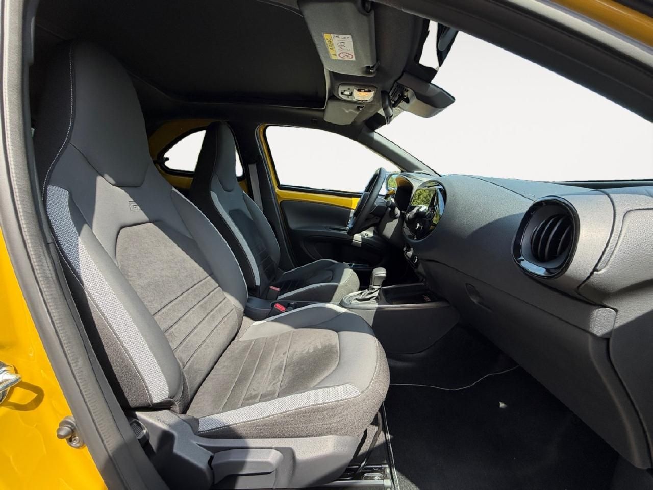 Fahrzeugabbildung Toyota Aygo X Hybrid GR SPORT