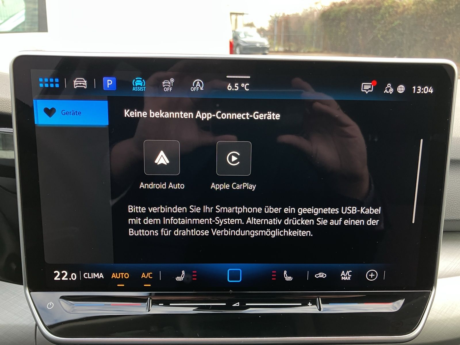 Fahrzeugabbildung Volkswagen Golf VIII Variant Life TSI LED ACC AHK SH HuD Re