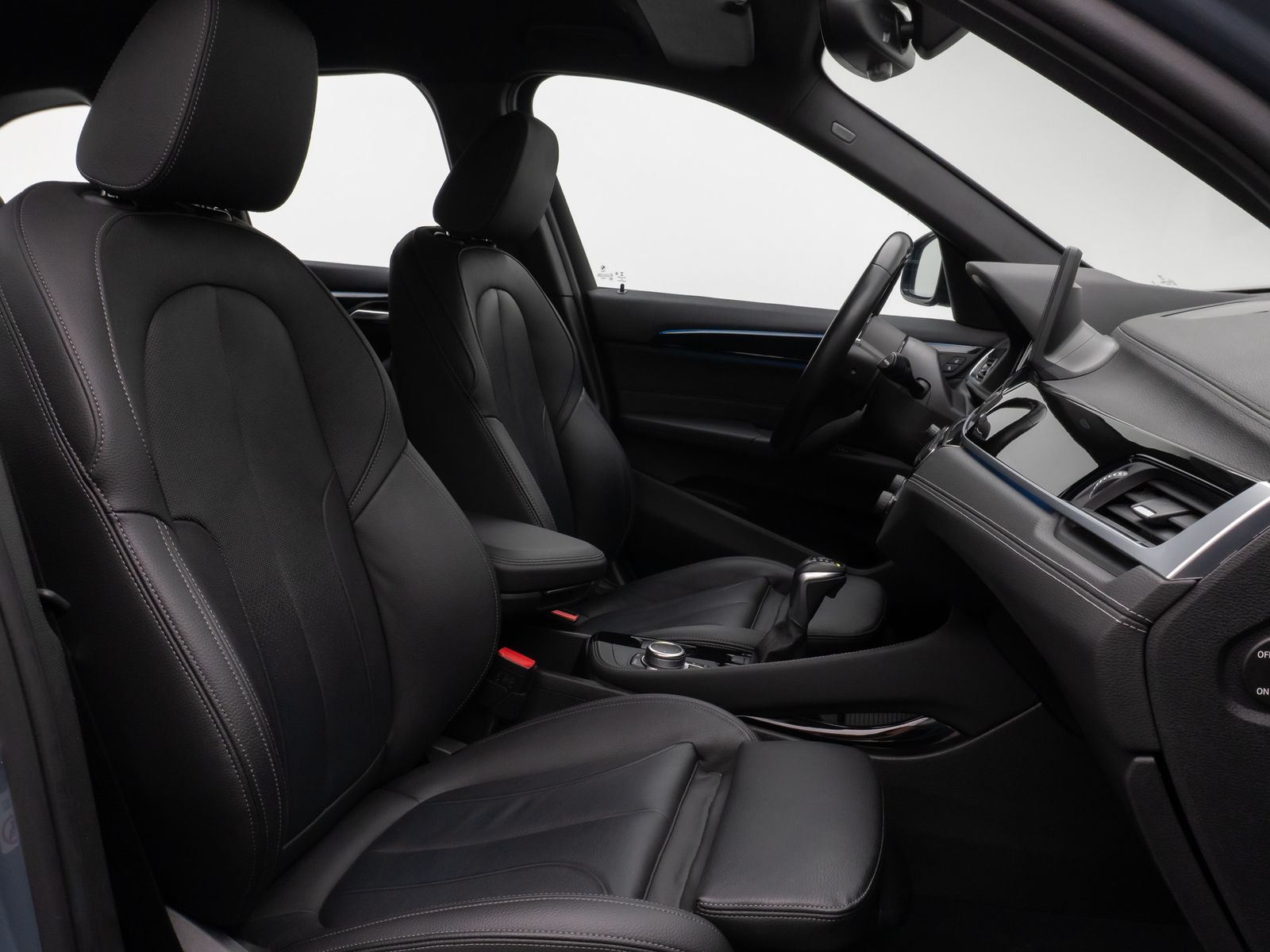 Fahrzeugabbildung BMW X1 xD25e Sport Line Kamera HUD DAB Komfort Navi+