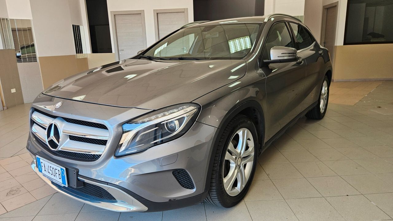 MERCEDES-BENZ Mercedes-benz GLA 200 d Premium