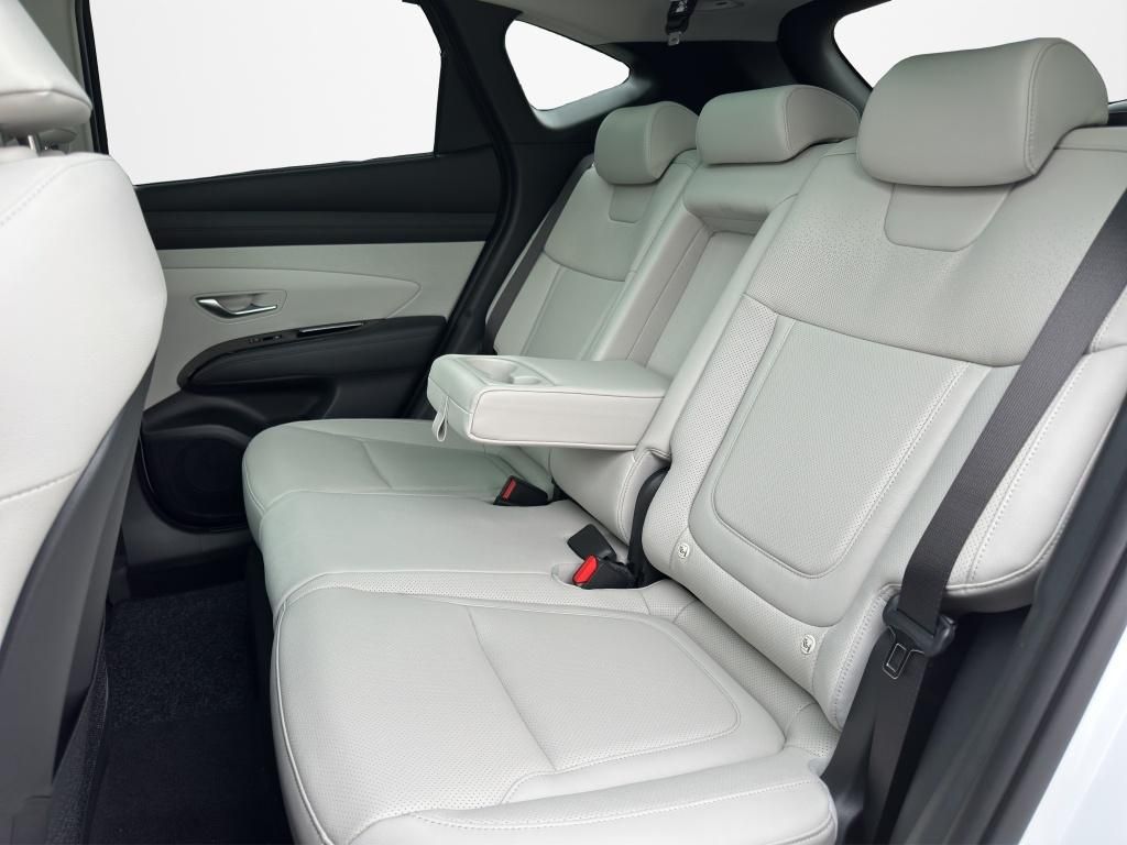 Fahrzeugabbildung Hyundai TUCSON FL PRIME Pano Assist-Paket DigitalKey ECS