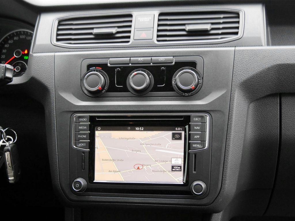 Fahrzeugabbildung Volkswagen Caddy Maxi Kasten 2.0 TDI DSG PDC hi. Navi Klima