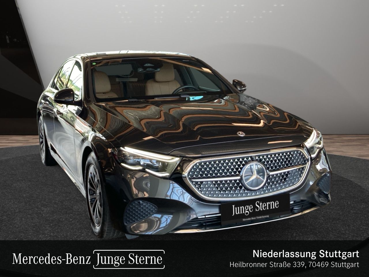 Mercedes-Benz E 220 d Avantgarde Adv. PANO AHK DIGI 360° foto 4
