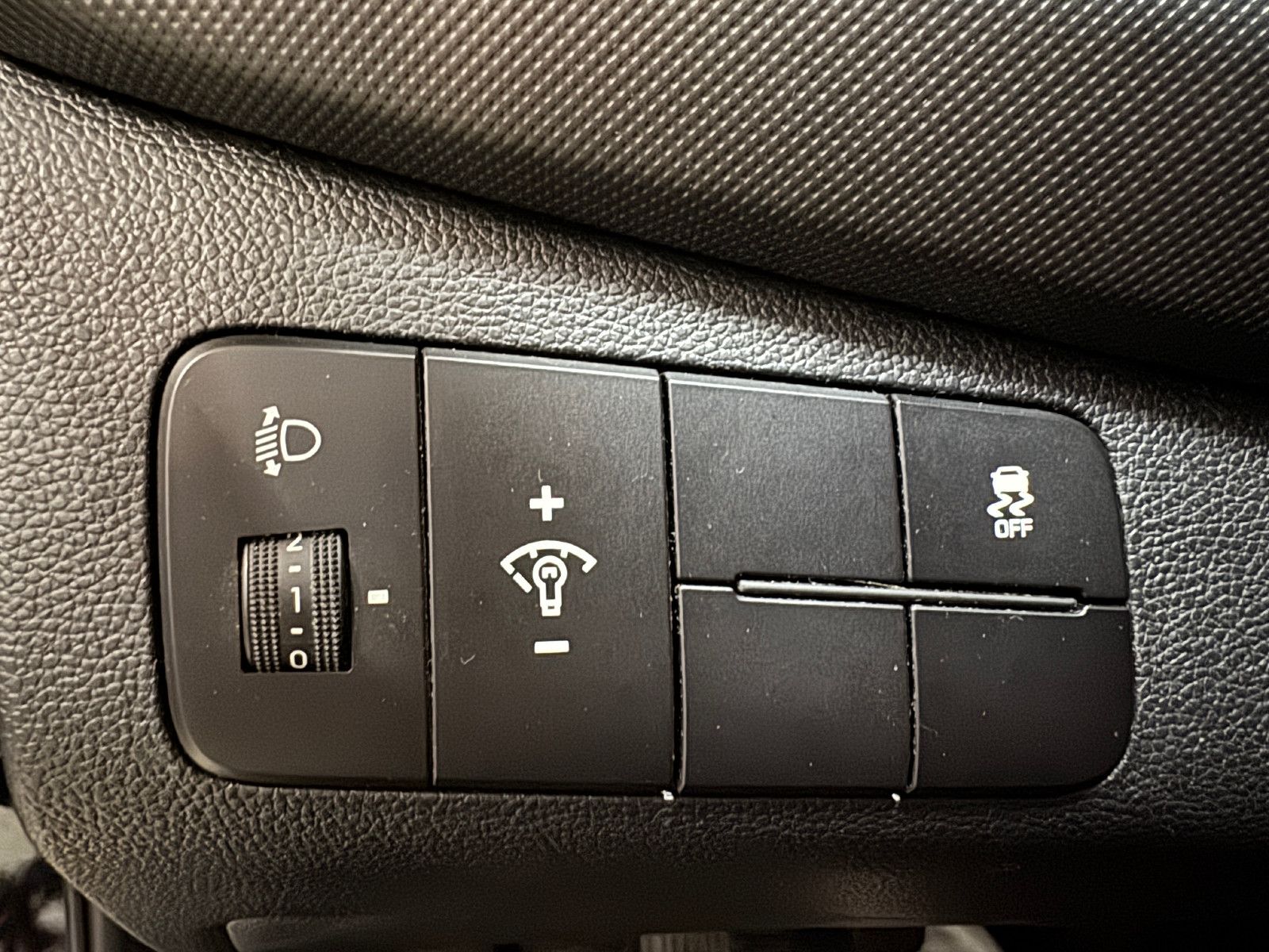 Fahrzeugabbildung Hyundai i10 CLASSIC FACELIFT MODELL TÜV BIS 03.2027