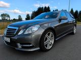 Mercedes-Benz E 250 CDI  BlueEFFICIENCY Autom Leder Navi  AMG 