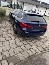 BMW 520d xDrive TourningA-1.Hand Scheckheftgepflegt  - BMW 520 Gebrauchtwagen in München