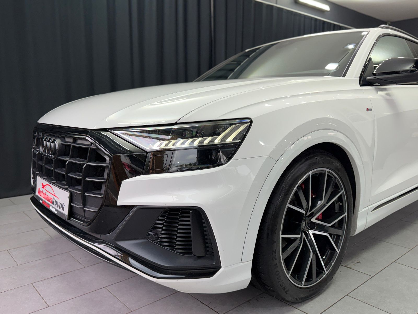 Fahrzeugabbildung Audi Q8 50 TDI quattro |MATRIX|AHK|LUFT