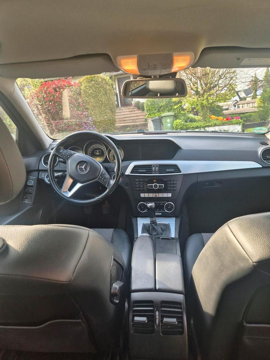 Mercedes-Benz C220 2011 — photo 7