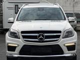 Mercedes-Benz GL 350 BlueTec 4Matic Sport-Paket AMG Vollaussta - Mercedes-Benz GL-Klasse in Frankfurt (Main)
