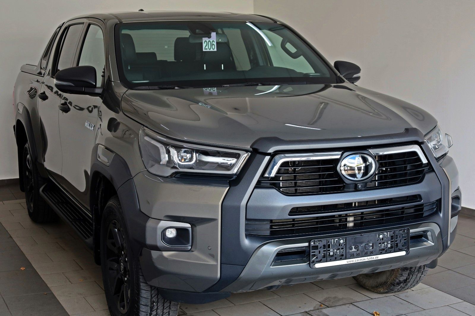 Fahrzeugabbildung Toyota Hilux 2.8 D-4D Invincible Sport,ACC,AHK,Rollo el