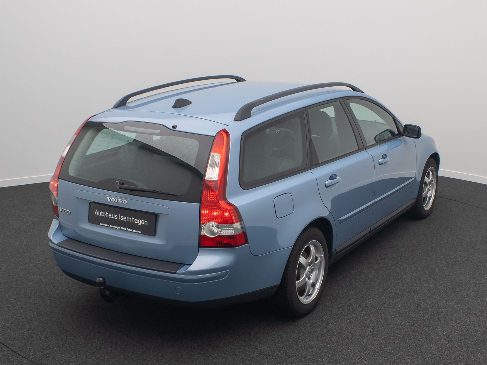 Fahrzeugabbildung Volvo V50 2.0 D Momentum BiXenon AHK HiFi Alarm Tempom