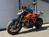 KTM 1290 SUPER DUKE R / QUICKSHIFTER+ / SERVICE NEU - KTM BLAU