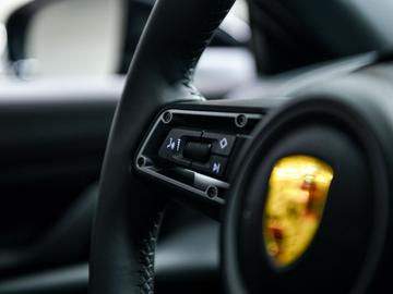 2026 Porsche TAYCAN 缩略图 23