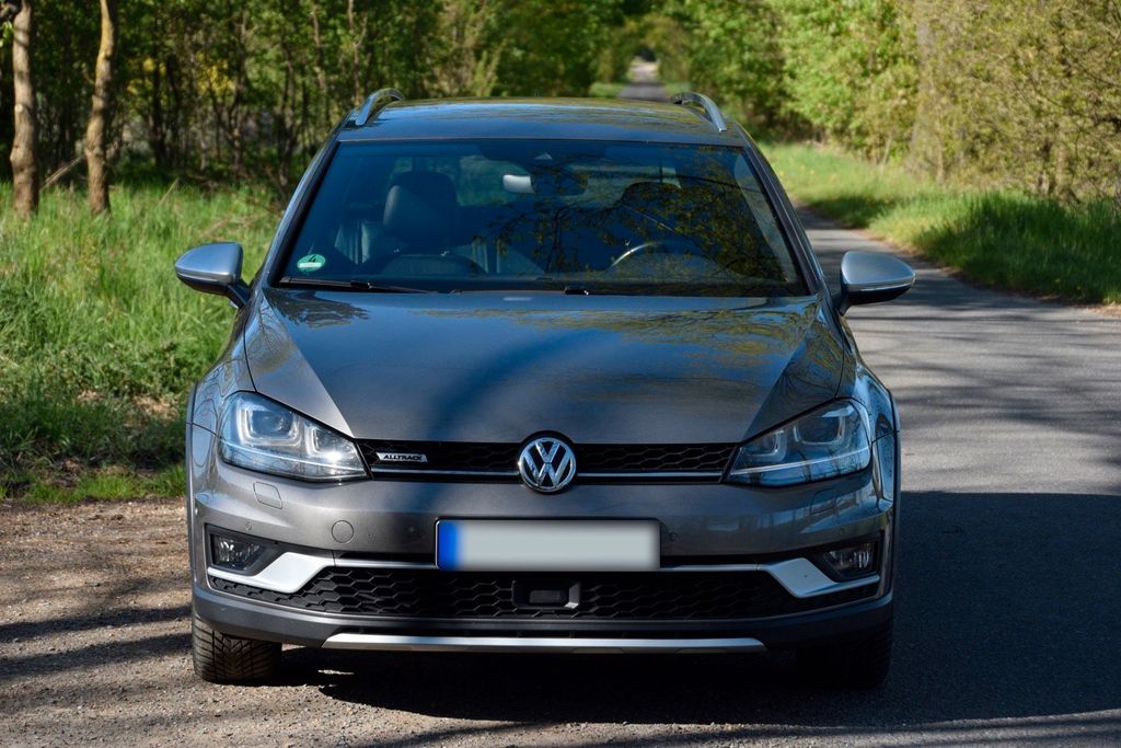 Image of Volkswagen Golf