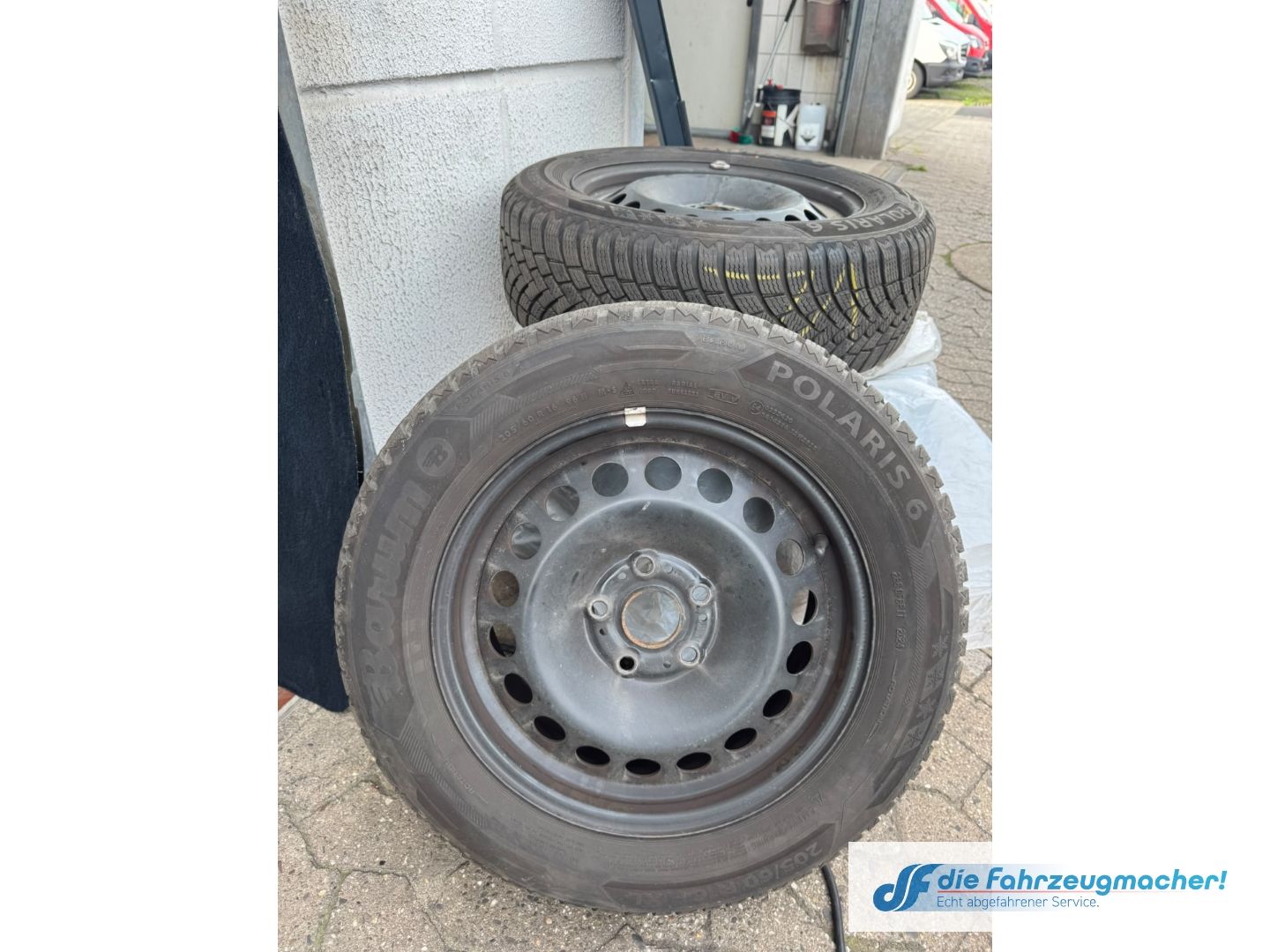 Fahrzeugabbildung Volkswagen Touran Comfortline 2,0TDi Navi Dyn. Kurvenlicht