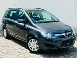Opel Zafira 1.6 Family +7-SITZE+KLIMA+1.HAND+ - Opel Zafira mit Benzin-Antrieb: Kleinbus, 1.6