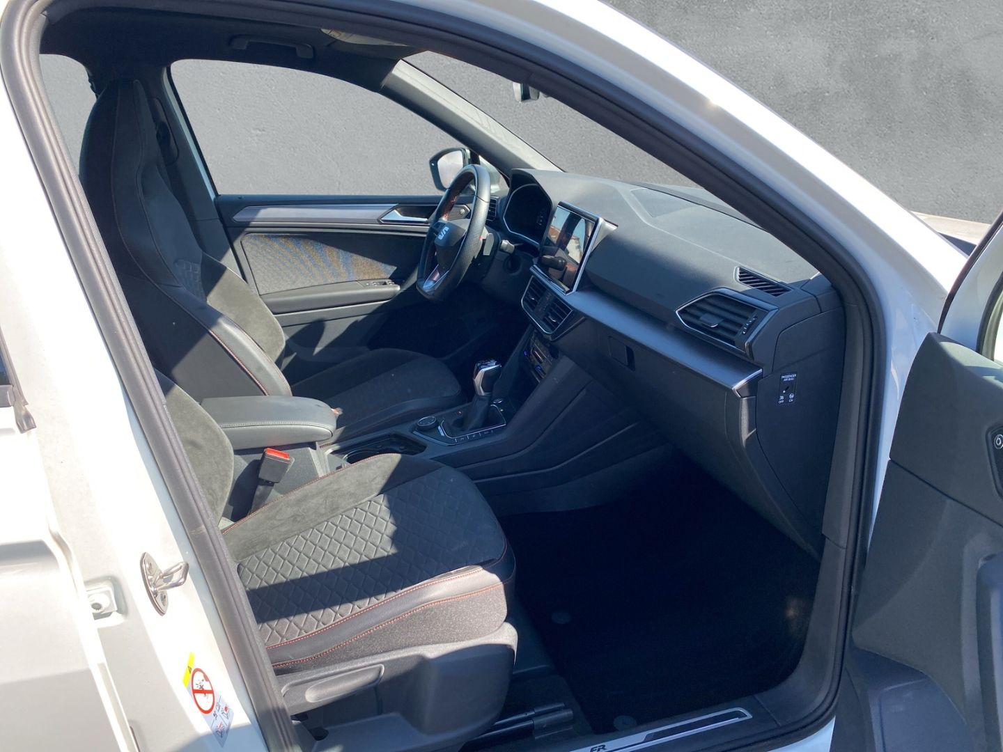 Fahrzeugabbildung SEAT Tarraco FR 4Drive 2.0 TSI: AHK-klappbar* El. Pan