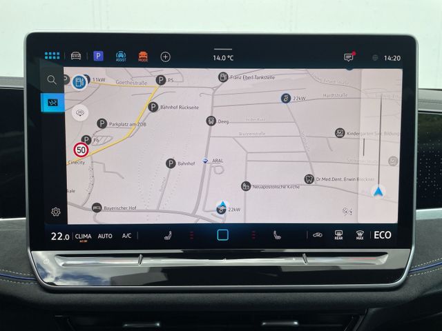 Passat R-Line 1.5 TSI eHybrid DSG HUD/AHK/360°Ka