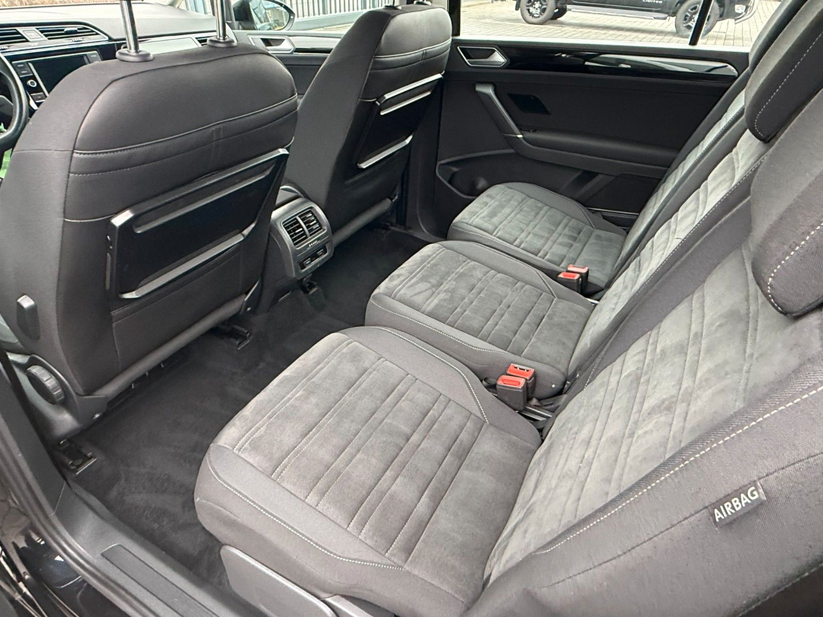 Fahrzeugabbildung Volkswagen Touran Highline BMT/Start-Stopp