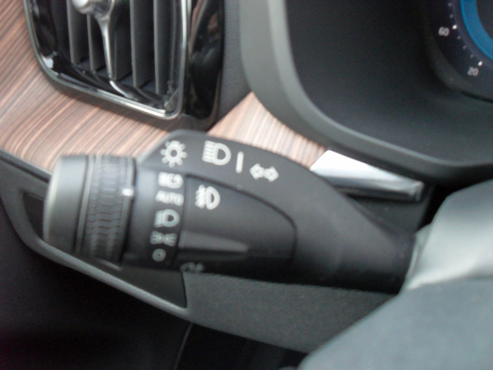 Fahrzeugabbildung Volvo XC 60 B4 Plus Bright | Sitzbelüftung | Panora.