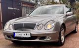 Mercedes-Benz E 270 CDI  - graue Mercedes-Benz E 270