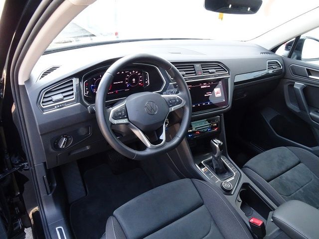 Tiguan 2.0 TDI DSG Elegance 4Motion / Matrix