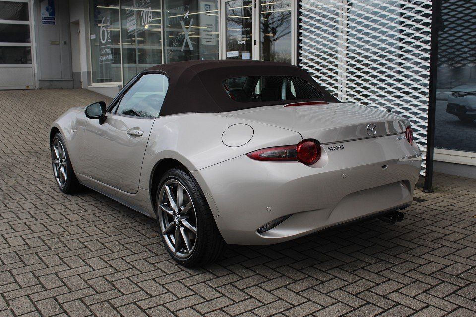 Fahrzeugabbildung Mazda MX-5 Kazari G-184 *Sofort*Aktion* NAPPA NAVI ACA