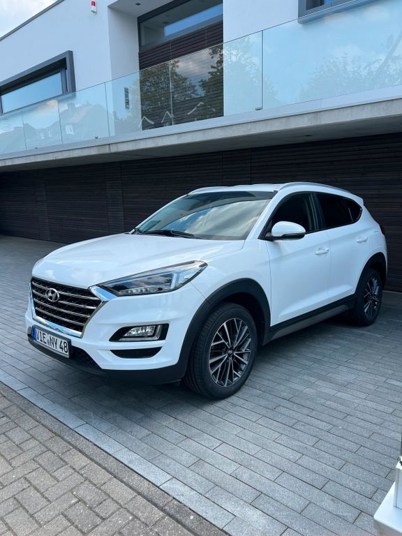 Image of Hyundai TUCSON