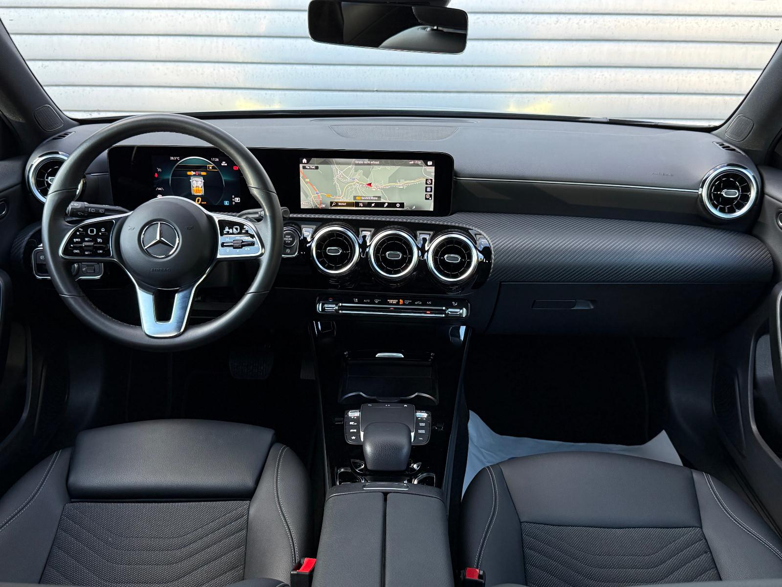 Mercedes-Benz A-Class d Advanced Aut LED SHZ Navi Kamera T-Leder, миниатюра 23