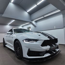 Ford Mustang - 2