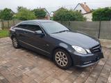 Mercedes-Benz E 250 Coupé E 250 BlueEFFICIENCY AVANTGARDE ... - gebrauchte Mercedes-Benz E 250 aus dem Jahr 2011