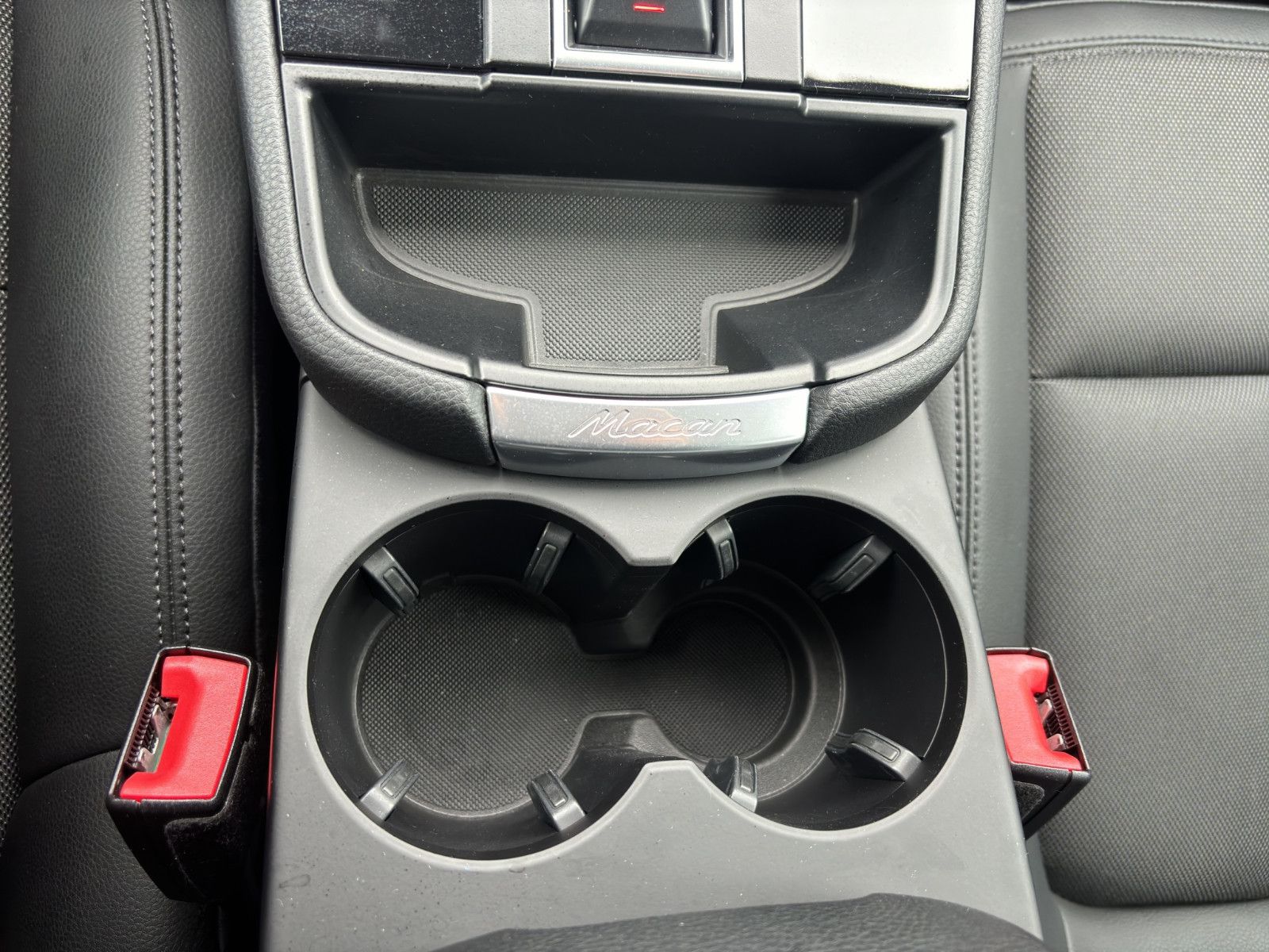 Fahrzeugabbildung Porsche Macan S* Navi*Kamera*AHK* PASM*Sitzheizung*