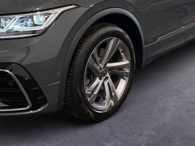 Tiguan 2.0 TDI DSG R-LINE 4M +IQ.LIGHT+PANO+HUD+
