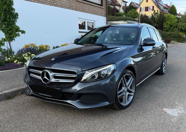 MERCEDES-BENZ C 250 d T AMG PANORAMA AHK LED SCHECKHEFT
