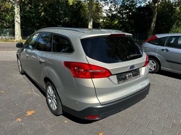 Ford Focus - 6