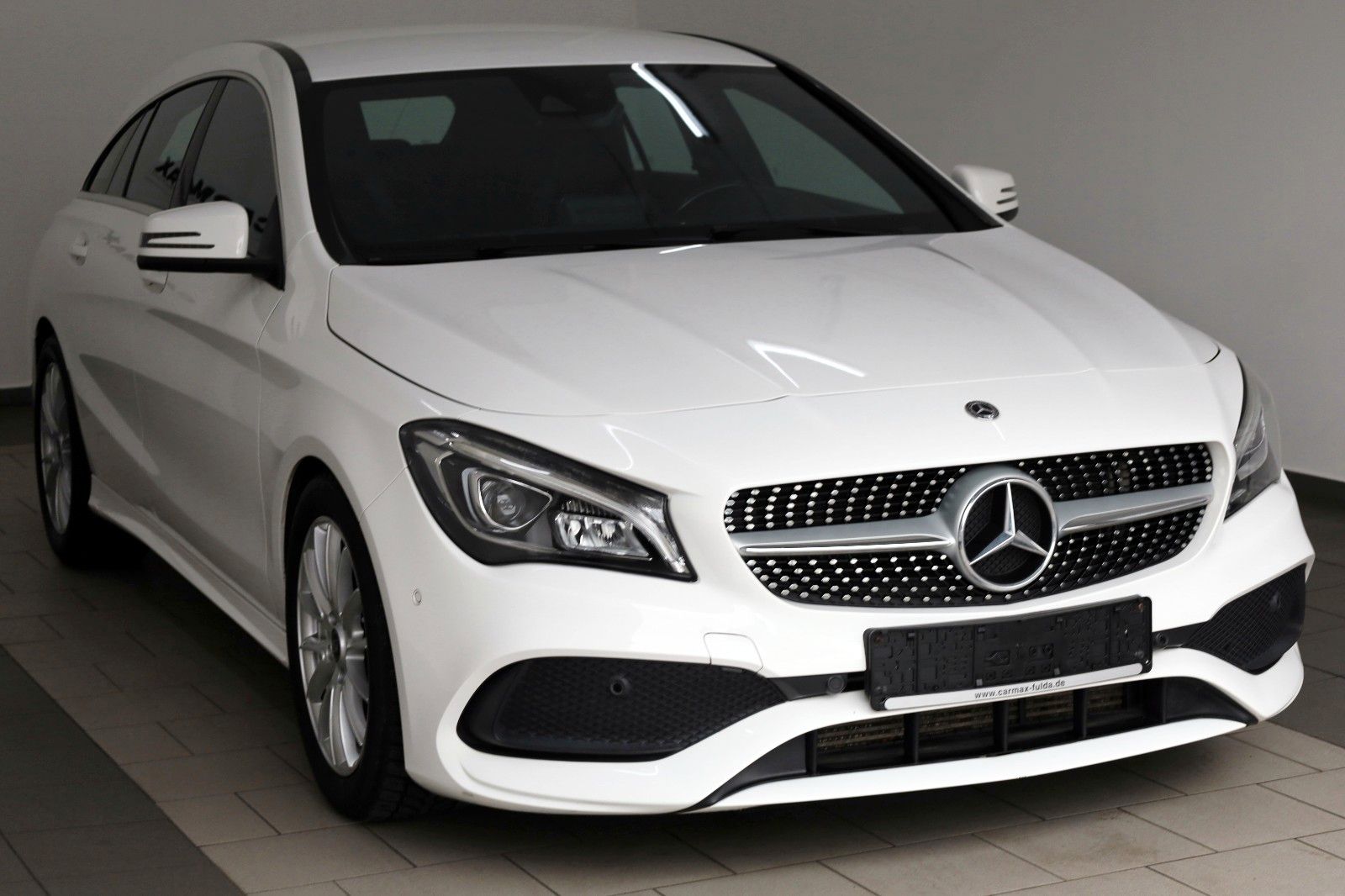 Fahrzeugabbildung Mercedes-Benz CLA 200 SB AMG Line TLeder,Navi,LED,SH,PDC,SR+WR