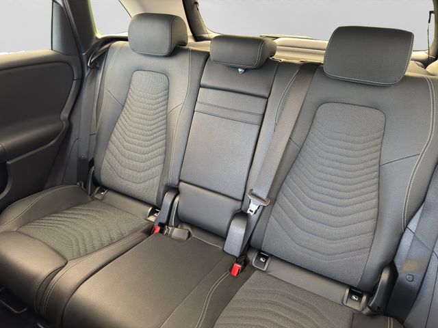 Fahrzeugabbildung Mercedes-Benz B 180 Automatik+LED+Kamera+Navi+Spur+MBUX