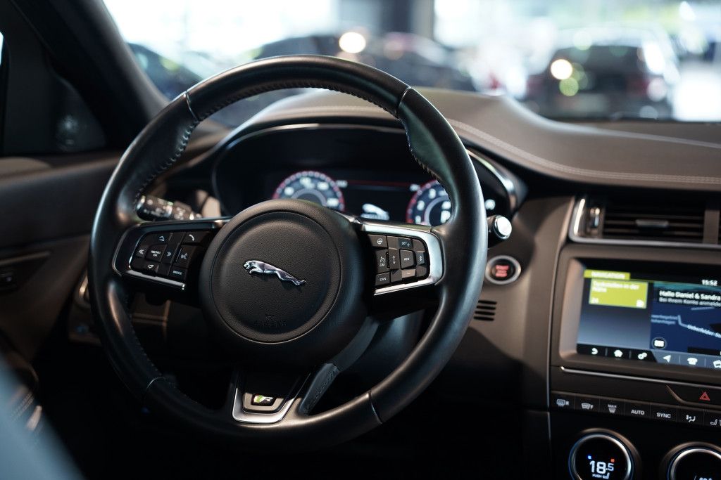 Jaguar E Pace