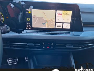 Fahrzeugabbildung Volkswagen Golf 8 Active 1.5 eTSI DSG Navi Pro ACC Kamera