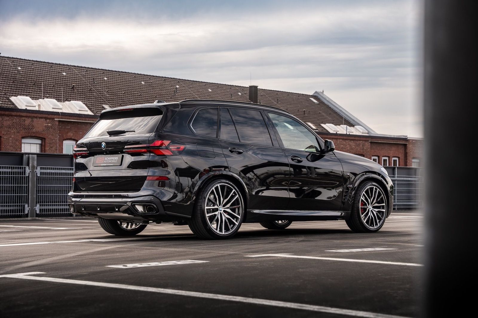 Fahrzeugabbildung BMW X5 40d xD M-SPORT PRO|AHK|MASSAGE|LIFT|CARBON