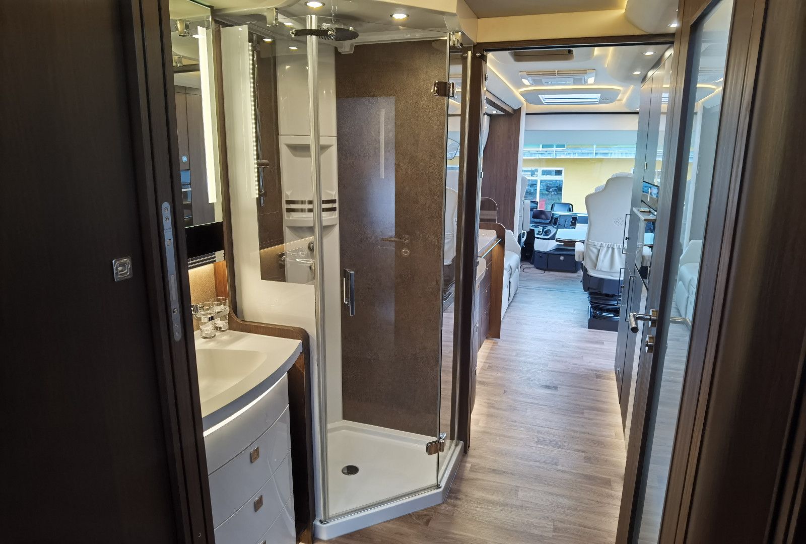 Fahrzeugabbildung Morelo Grand Empire 120 GSO Slide-Out M25 *Aktionspreis