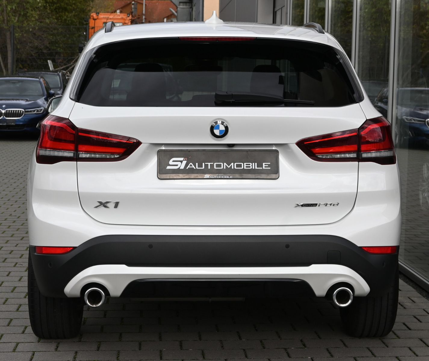 Fahrzeugabbildung BMW X1 xDr. 20d Sport Line °ACC°AHK°HEAD-UP°KAMERA°