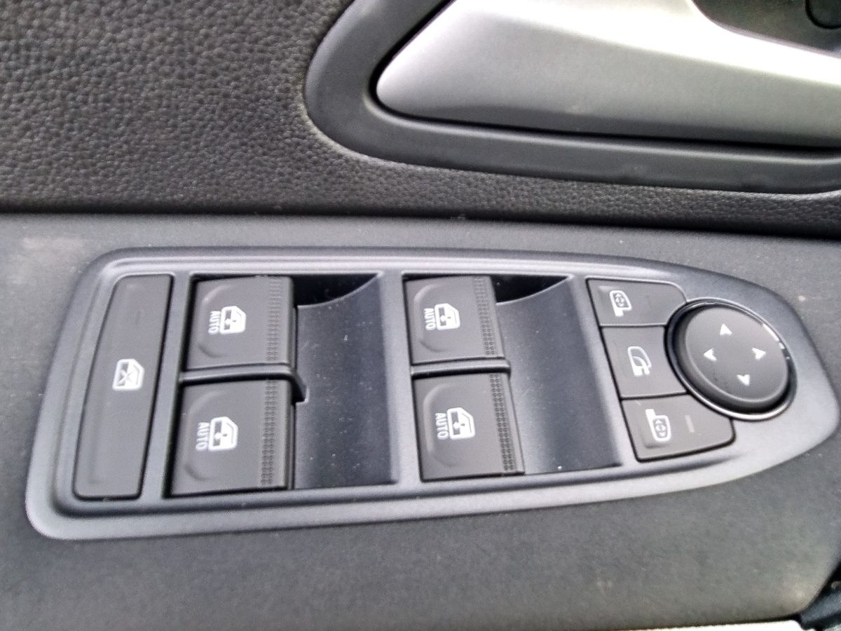 Fahrzeugabbildung Dacia Bigster Journey HYBRID 155